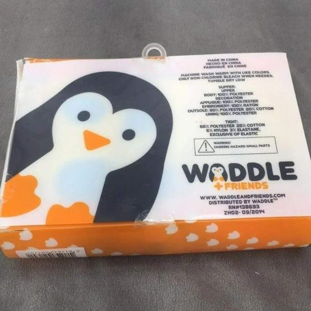 Waddle‎ and Friends Snuggle Pack Slipper and Tights Baby Giraffe Baby Shower Set